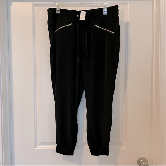 New York & Co. Cropped Joggers - Picture 1 of 5